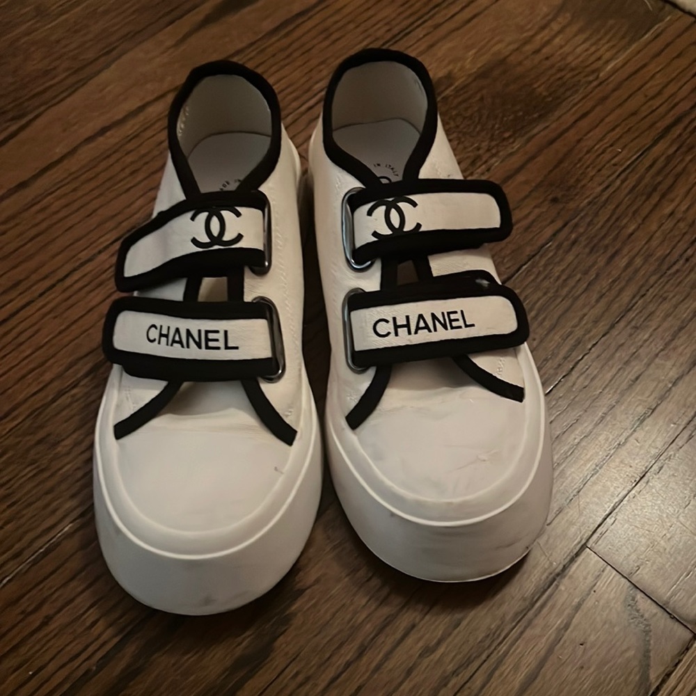 Well loved Chanel platform sneakers Sz 7